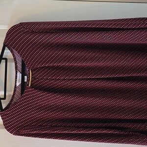 LIZ CLAIBORNE BRAND WOMEN'S RED AND BLACK TOP SIZE LARGE
